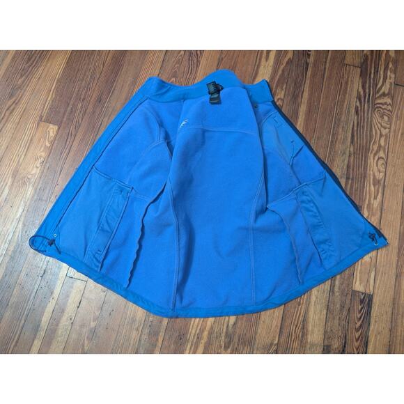 North Face Purple Women's Large Windwall Jacket  in good condition. - Picture 7 of 7